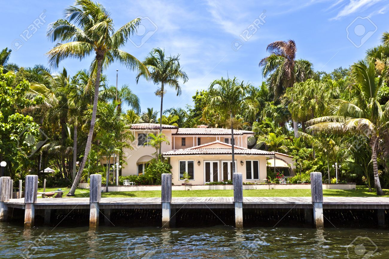 Maisons au bord d'un canal de Fort Lauderdale